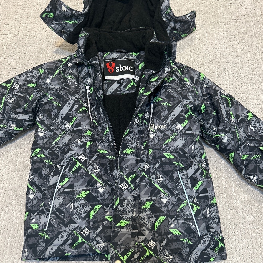 Stoic brand boys (8) insulated hooded winter ski jacket